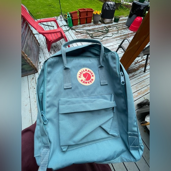 NWOT Fjall Raven Kanken Backpack - Picture 4 of 4